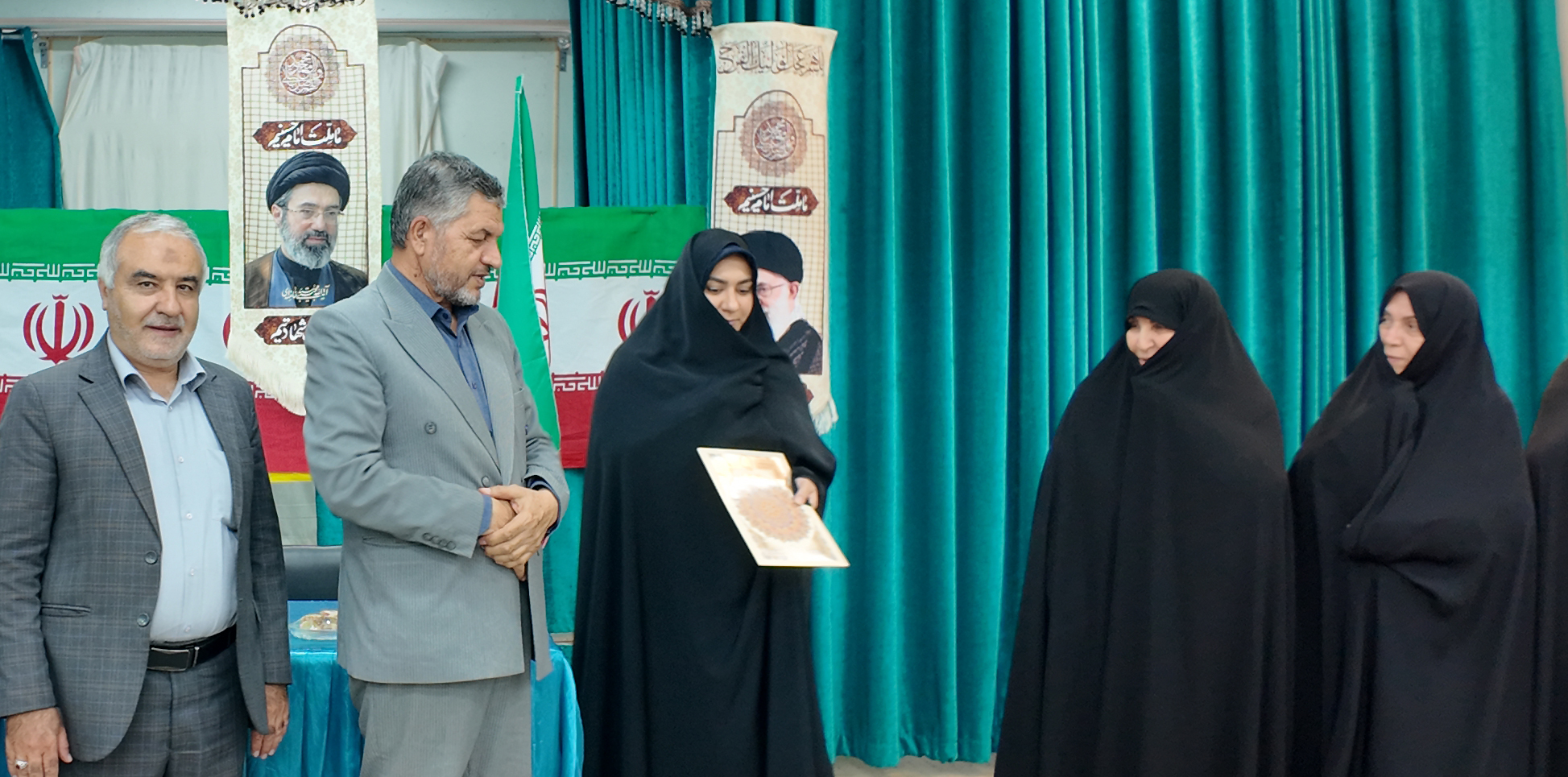 انتصاب خانم نفیسه ملک‌محمدی به عنوان مدیر کودکستان شکوفه‌های بهار